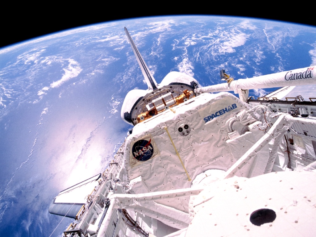 Earth's Horizon 1024.jpg