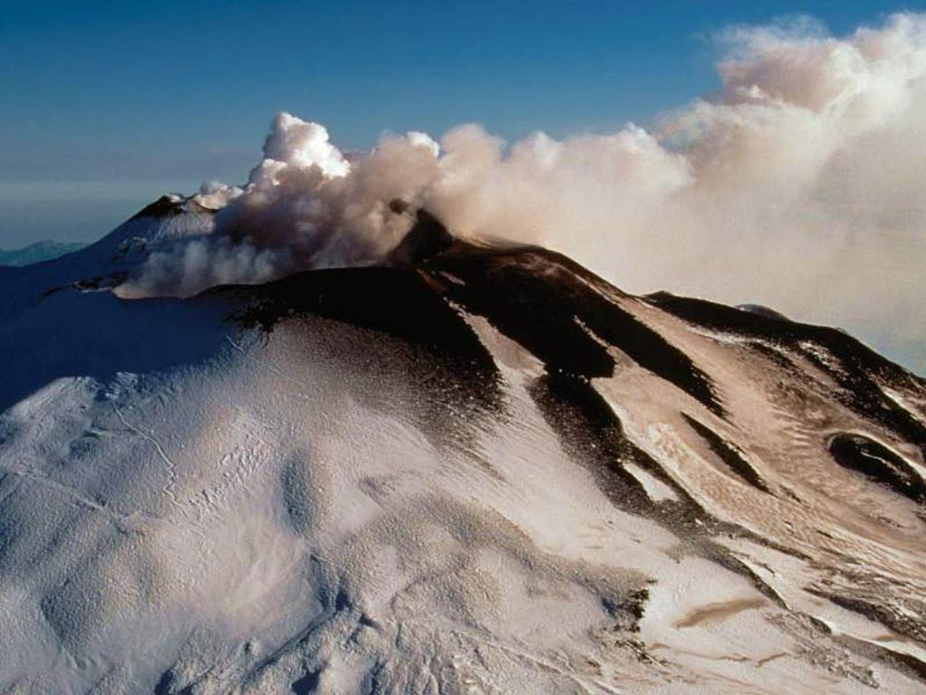 Volcano0Etna,0Sicily,0Italy.jpg