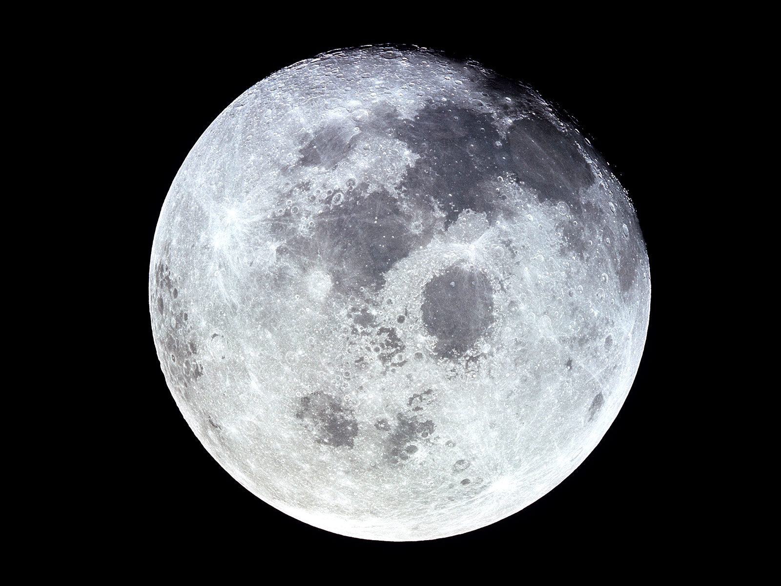 XXL Moon 2 - 1600.jpg