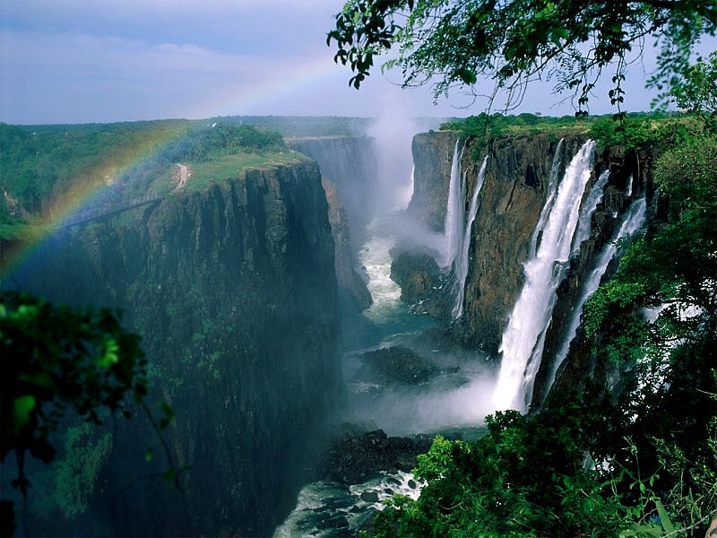 Victoria Falls, Zimbabwe.jpg